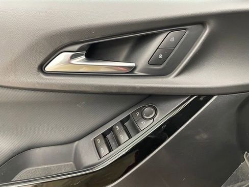 New 2026 Chevrolet Equinox LT w/ Safety and Technology Package AWD/4WD image 10