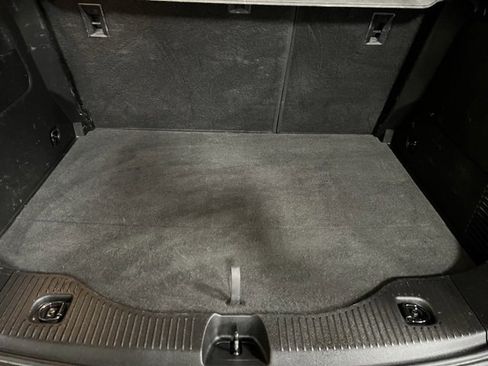 Used 2020 Chevrolet Trax LT w/ LT Convenience Package image 21