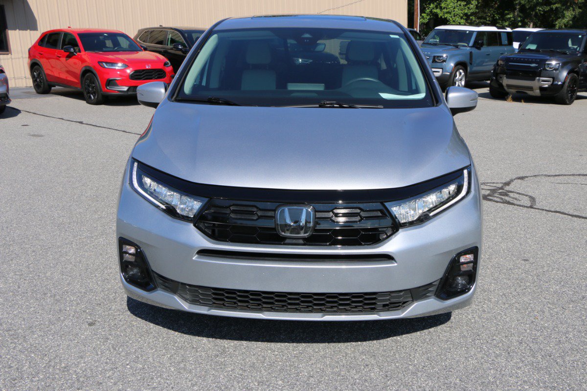 Used 2025 Honda Odyssey Elite image 11