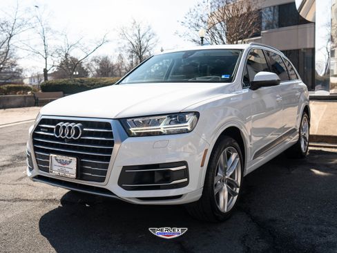 Used 2018 Audi Q7 3.0T Prestige image 3