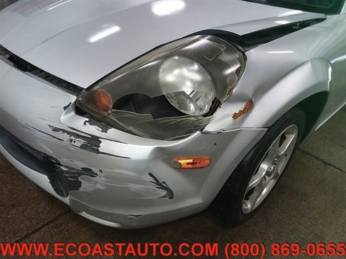 Used 2000 Toyota MR2 image 14