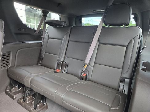 Used 2022 GMC Yukon XL Denali RWD image 29