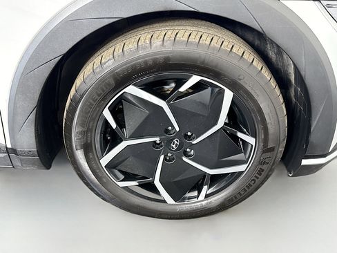 Used 2024 Hyundai Ioniq 5 SEL image 32