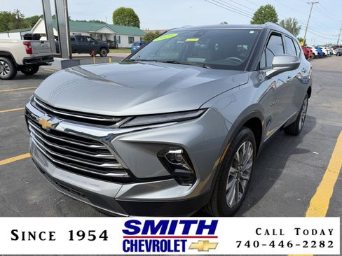 Used 2025 Chevrolet Blazer Premier w/ Driver Confidence II Package FWD image 1