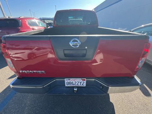 Used 2012 Nissan Frontier S RWD image 5