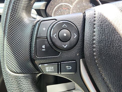Used 2016 Toyota Corolla LE image 15