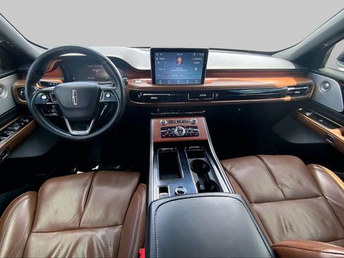 Used 2021 Lincoln Aviator Reserve w/ Equipment Group 201A RWD image 16
