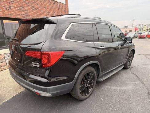 Used 2016 Honda Pilot Touring image 7