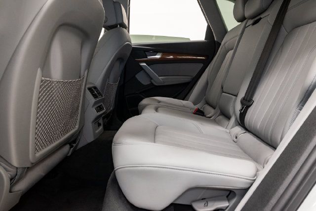 Used 2023 Audi Q5 2.0T Premium Plus w/ Premium Plus Package AWD/4WD image 29