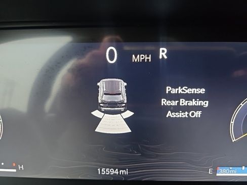 Used 2024 Jeep Grand Cherokee Altitude image 57