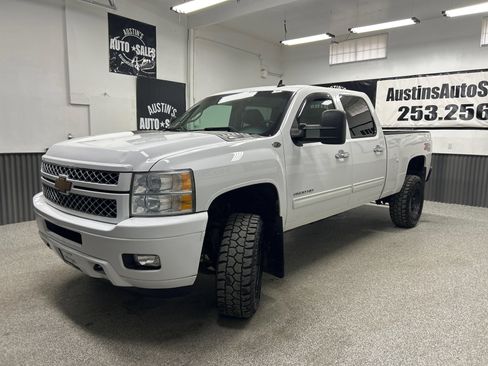 Used 2014 Chevrolet Silverado 2500 LTZ AWD/4WD image 3