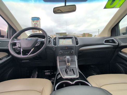Used 2018 Ford Edge SEL w/ Equipment Group 201A FWD image 23