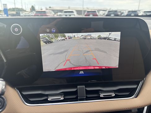 New 2026 Chevrolet Equinox ACTIV w/ LPO, Floor Liner Package image 20