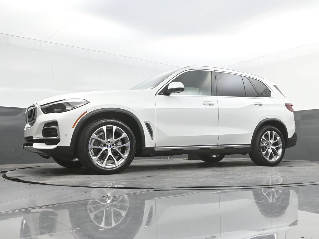 Used 2022 BMW X5 sDrive40i w/ Premium Package RWD image 42