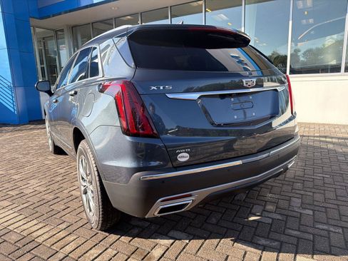 Used 2021 Cadillac XT5 Premium Luxury AWD/4WD image 3