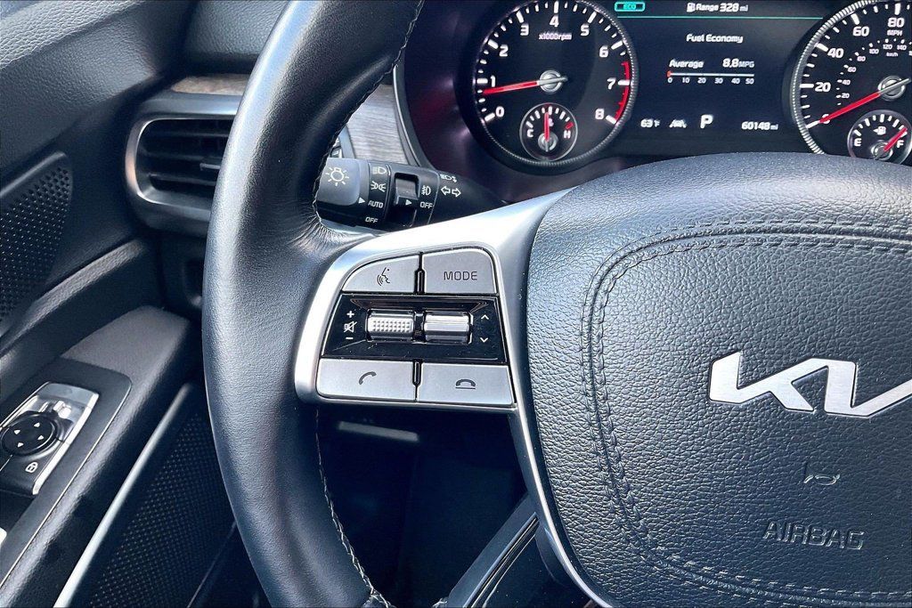 Used 2022 Kia Telluride SX w/ Towing Package AWD/4WD image 17