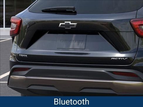 New 2026 Chevrolet Trax ACTIV w/ Sunroof Package image 16