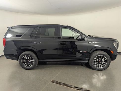 Used 2024 GMC Yukon AT4 image 7