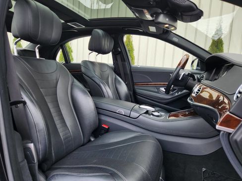 Used 2015 Mercedes-Benz S 550 4MATIC Sedan image 9