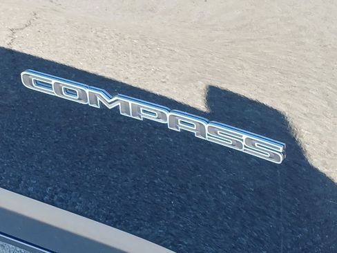 Used 2022 Jeep Compass Latitude w/ Convenience Group image 27