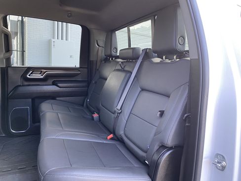 Used 2025 Chevrolet Silverado 2500 LT w/ Trail Boss Package AWD/4WD image 39