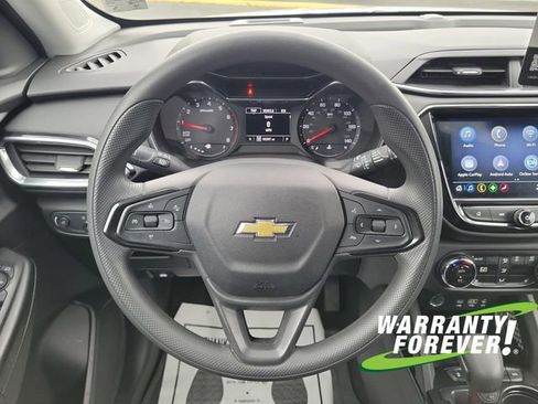 Used 2023 Chevrolet TrailBlazer LT w/ Convenience Package image 9