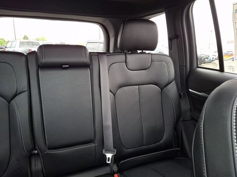 New 2026 Jeep Grand Cherokee Limited AWD/4WD image 15