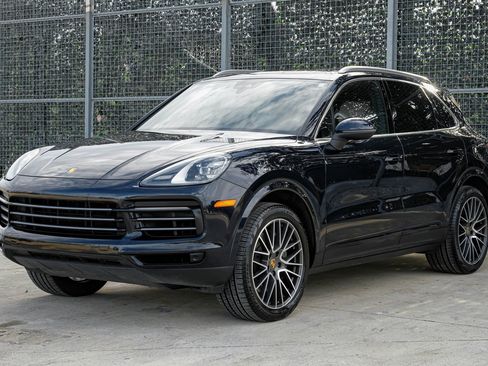 Used 2019 Porsche Cayenne S image 7