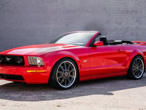 Used 2006 Ford Mustang GT Premium RWD image 6