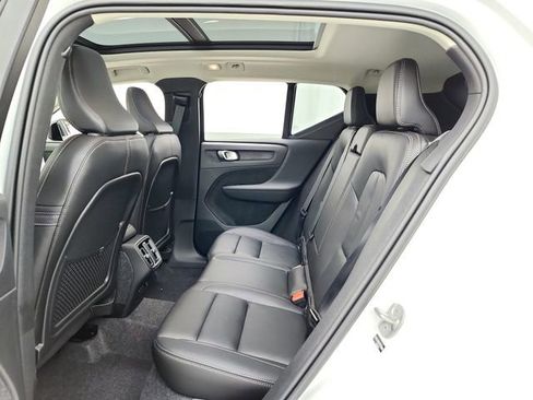 New 2026 Volvo XC40 B5 Plus w/ Climate Package AWD/4WD image 24