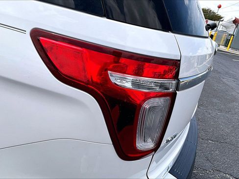 Used 2011 Ford Explorer XLT w/ 202A Rapid Spec Order Code FWD image 29