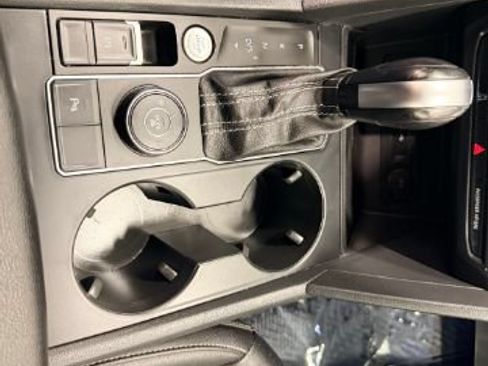 Used 2021 Volkswagen Atlas SE AWD/4WD image 19