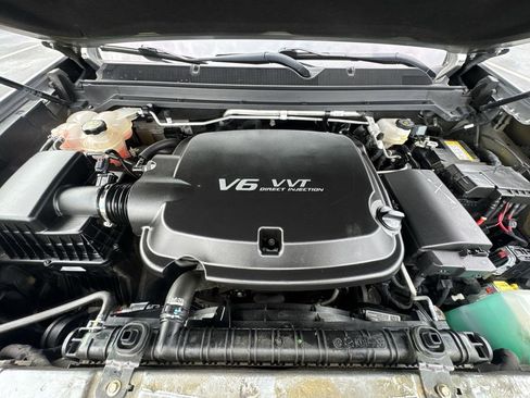 Used 2022 Chevrolet Colorado ZR2 w/ ZR2 Dusk Special Edition image 25