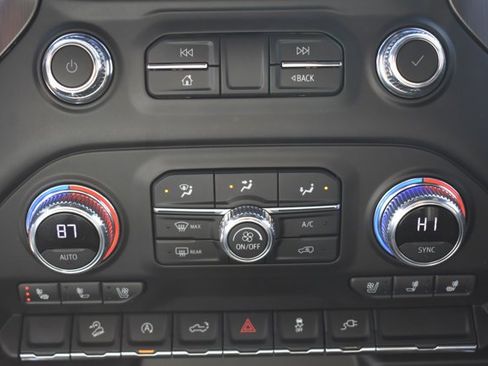 Used 2021 GMC Sierra 1500 AT4 image 25