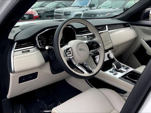 New 2026 Jaguar F-PACE R-Dynamic S image 8