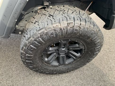 Used 2023 Jeep Wrangler Unlimited Sport AWD/4WD image 4