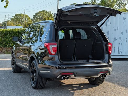 Certified 2018 Ford Explorer Platinum AWD/4WD image 13
