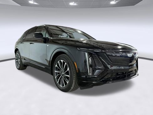 New 2026 Cadillac Lyriq Premium Sport AWD/4WD image 19