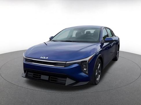 Used 2025 Kia K4 FWD image 5