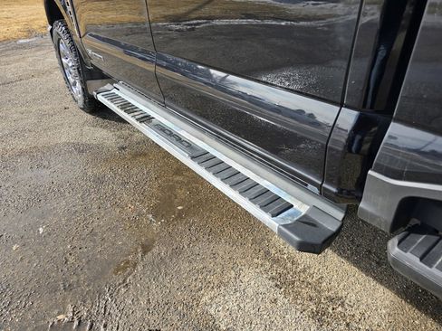 Used 2023 Ford F250 Lariat w/ Chrome Package image 12