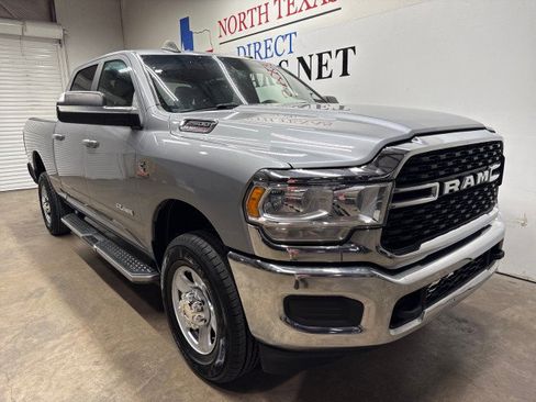 Used 2022 RAM 2500 Big Horn AWD/4WD image 2