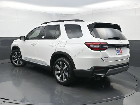 Used 2024 Honda Pilot Elite image 26