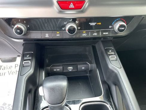Used 2021 Kia Telluride S image 21