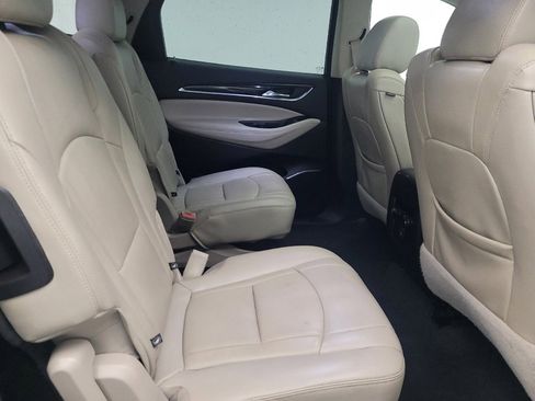 Used 2019 Buick Enclave Essence image 19