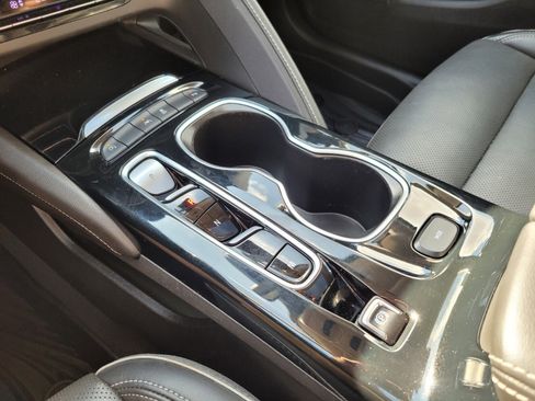 Used 2021 Buick Envision Essence w/ Sport Touring Package image 13