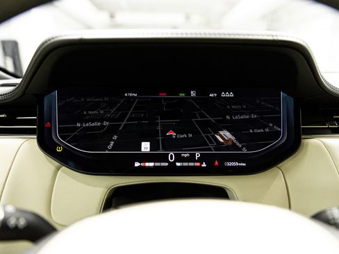 Used 2023 Land Rover Range Rover SE image 14