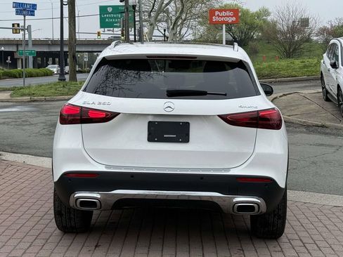 Used 2025 Mercedes-Benz GLA 250 4MATIC image 5