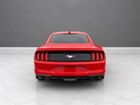 Used 2020 Ford Mustang Coupe RWD image 4