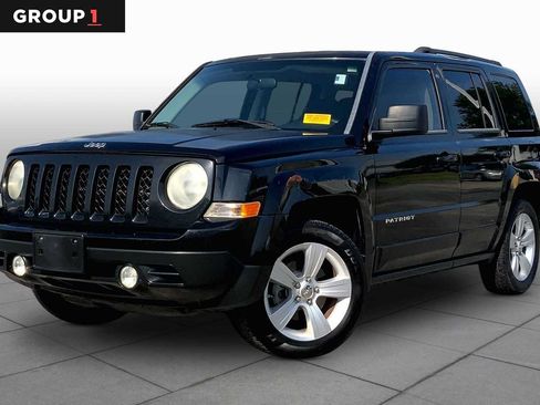 Used 2012 Jeep Patriot Latitude FWD image 1
