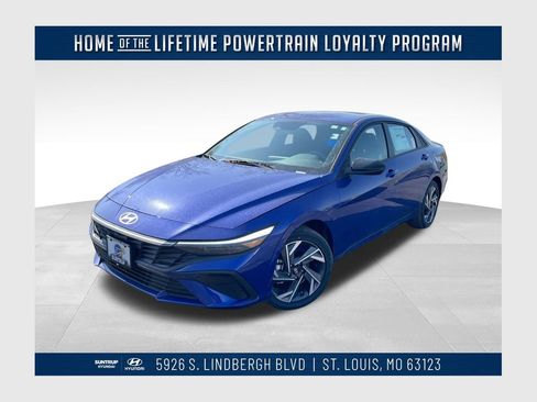 New 2025 Hyundai Elantra SEL image 1